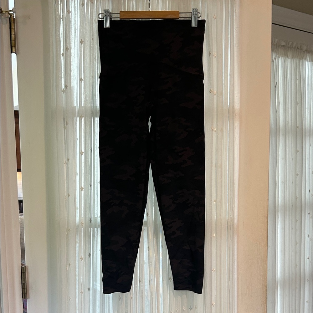SPANX Black Camo High-Waist Leggings